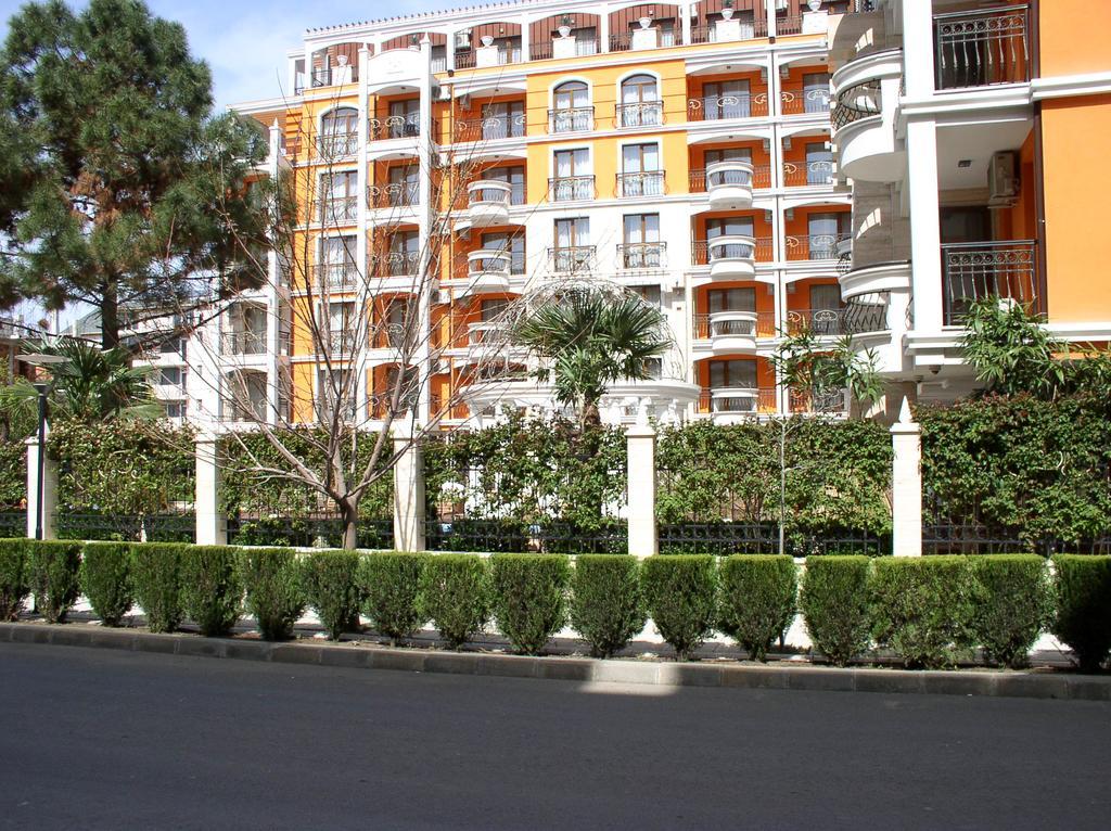 Lvv Palace Apartment Slăntjev Brjag Exteriör bild