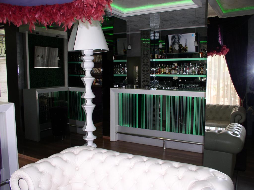 Lvv Palace Apartment Slăntjev Brjag Exteriör bild
