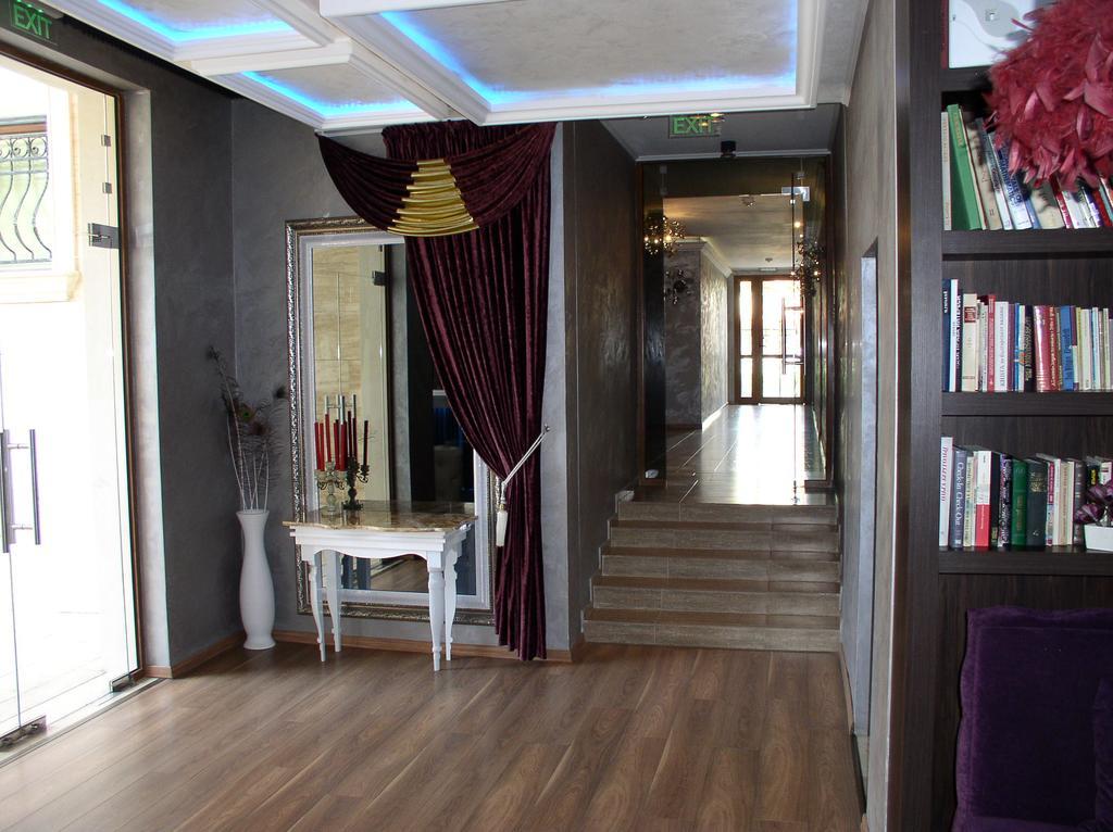 Lvv Palace Apartment Slăntjev Brjag Exteriör bild